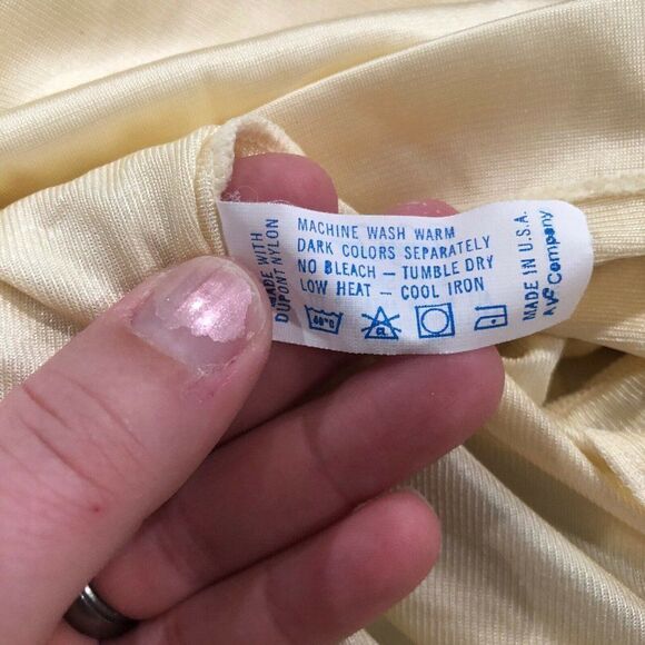 Vanity Fair Women Size Small Sheer Yellow Short Sleeve Button Front Nylon Robe - Picture 12 of 12